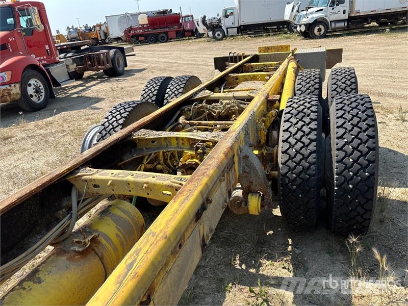 Freightliner 114SD 6x4 Cab and Chassis (Inoperable) 캐빈 및 인테리어
