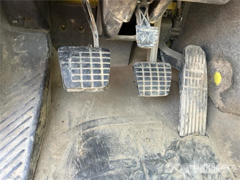 Freightliner 114SD 6x4 Cab and Chassis 캐빈 및 인테리어