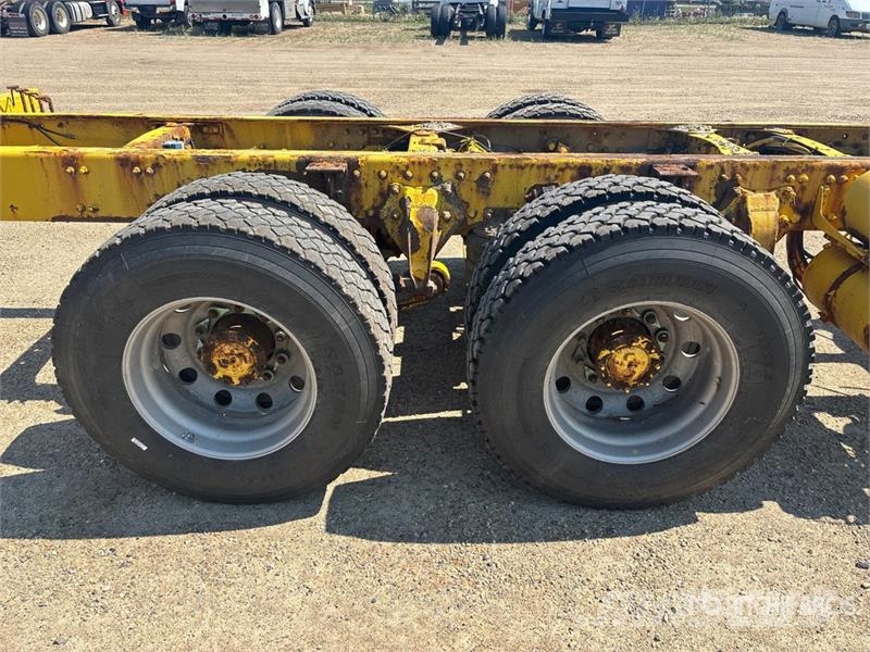 Freightliner 114SD 6x4 Cab and Chassis 캐빈 및 인테리어