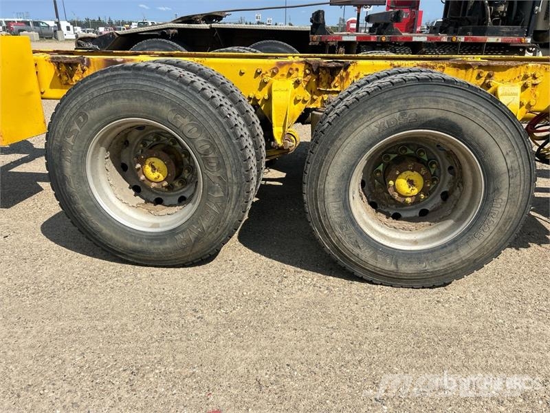 Freightliner 114SD 6x4 Cab and Chassis 캐빈 및 인테리어