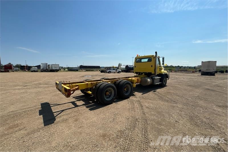 Freightliner 114SD 6x4 Cab and Chassis 캐빈 및 인테리어
