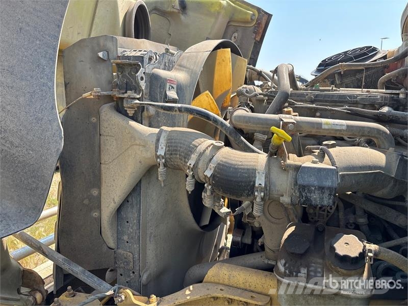 Freightliner 114SD 6x4 Cab and Chassis (Inoperable) 캐빈 및 인테리어