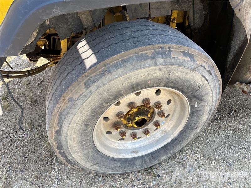 Freightliner 114SD 6x4 Cab and Chassis (Inoperable) 캐빈 및 인테리어