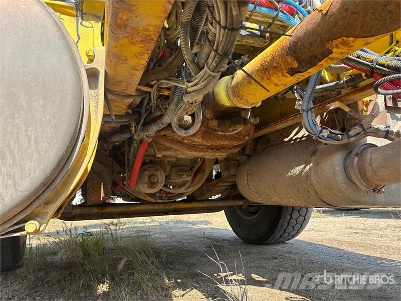 Freightliner 114SD 6x4 Cab and Chassis (Inoperable) 캐빈 및 인테리어