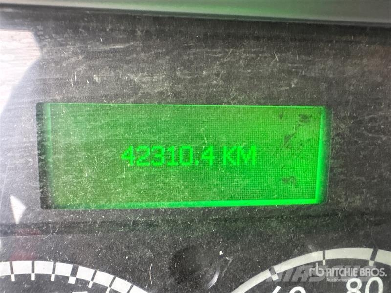 Freightliner 114SD 6x4 Feed Truck Viljaveokid