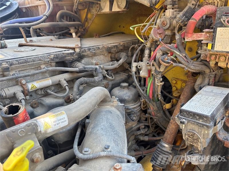 Freightliner 114SD 6x4 Cab and Chassis (Inoperable) 캐빈 및 인테리어