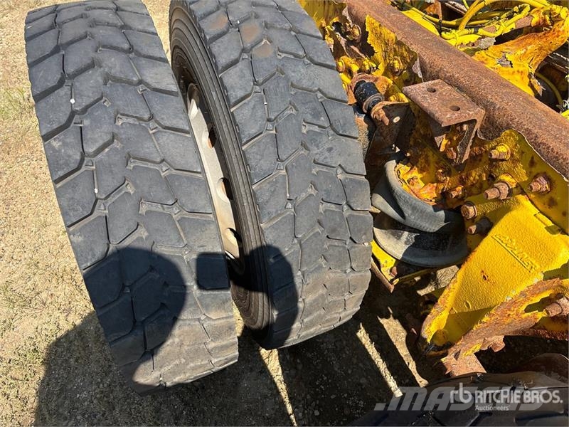 Freightliner 114SD 6x4 Cab and Chassis (Inoperable) 캐빈 및 인테리어