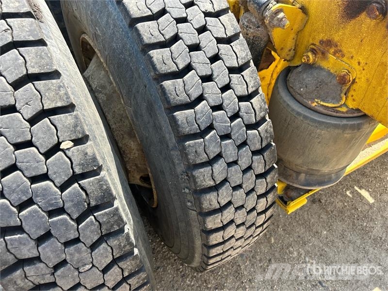 Freightliner 114SD 6x4 Cab and Chassis 캐빈 및 인테리어