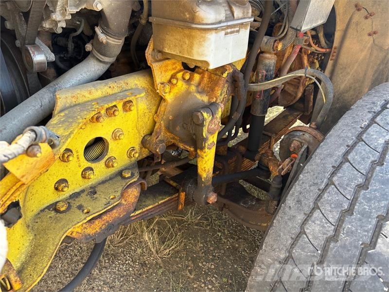 Freightliner 114SD 6x4 Cab and Chassis (Inoperable) 캐빈 및 인테리어