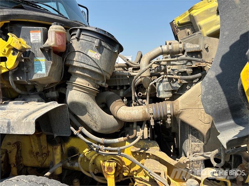 Freightliner 114SD 6x4 Cab and Chassis (Inoperable) 캐빈 및 인테리어