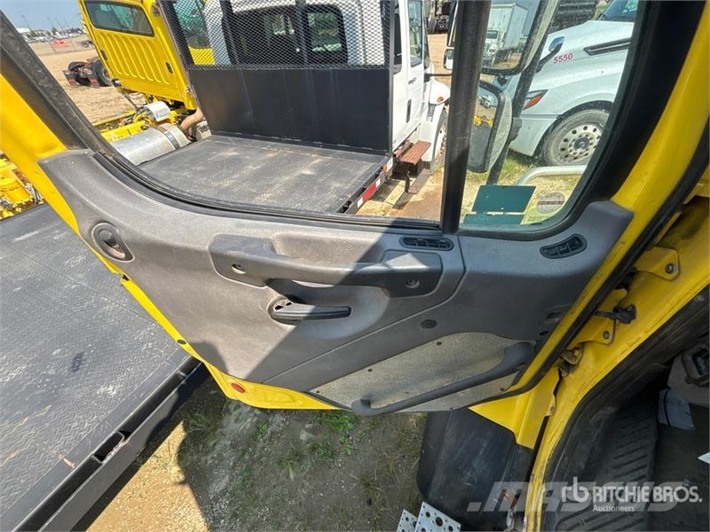 Freightliner 114SD 6x4 Cab and Chassis (Inoperable) 캐빈 및 인테리어
