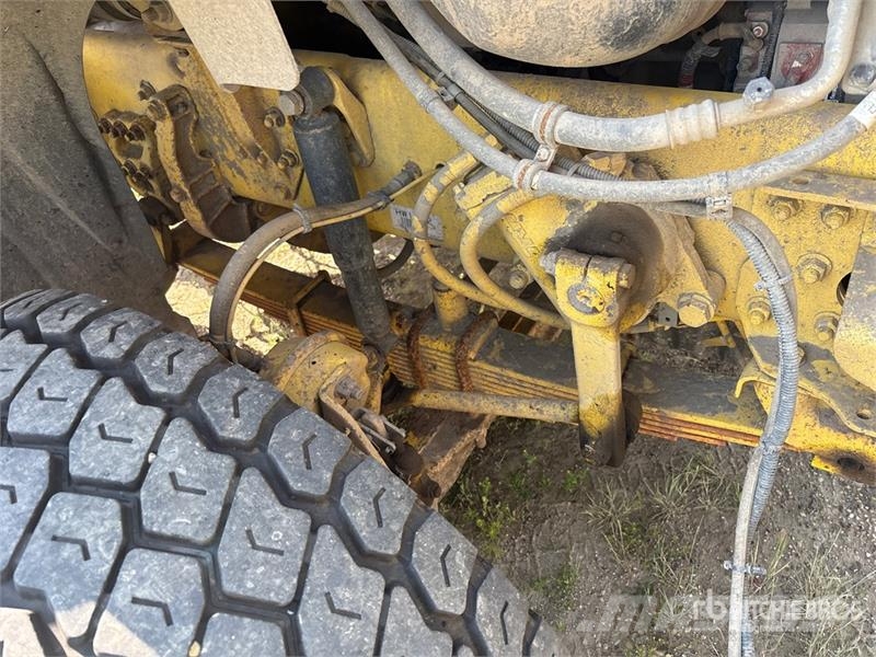 Freightliner 114SD 6x4 Cab and Chassis (Inoperable) 캐빈 및 인테리어