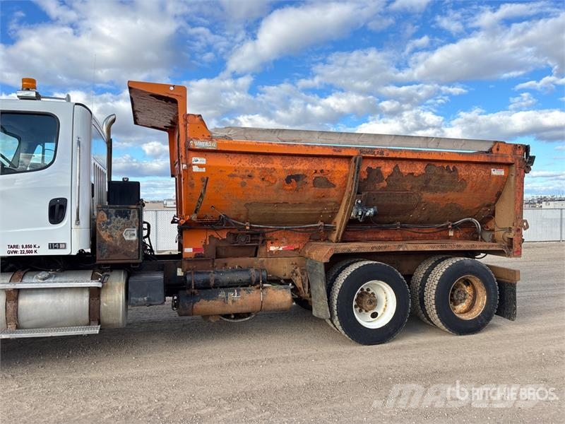 Freightliner 114SD 6x4 Snow Plow Truck Комбинированные дорожные машины