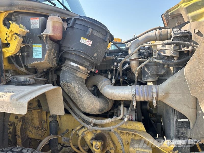 Freightliner 114SD 6x4 Cab and Chassis (Inoperable) 캐빈 및 인테리어