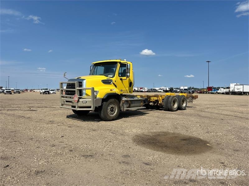 Freightliner 114SD 6x4 Cab and Chassis 캐빈 및 인테리어