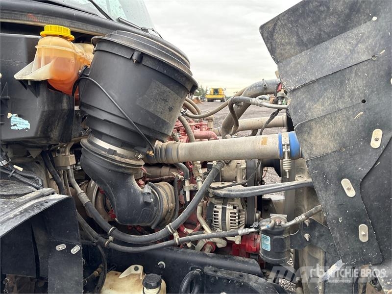 Freightliner 114SD 6x4 Feed Truck Viljaveokid