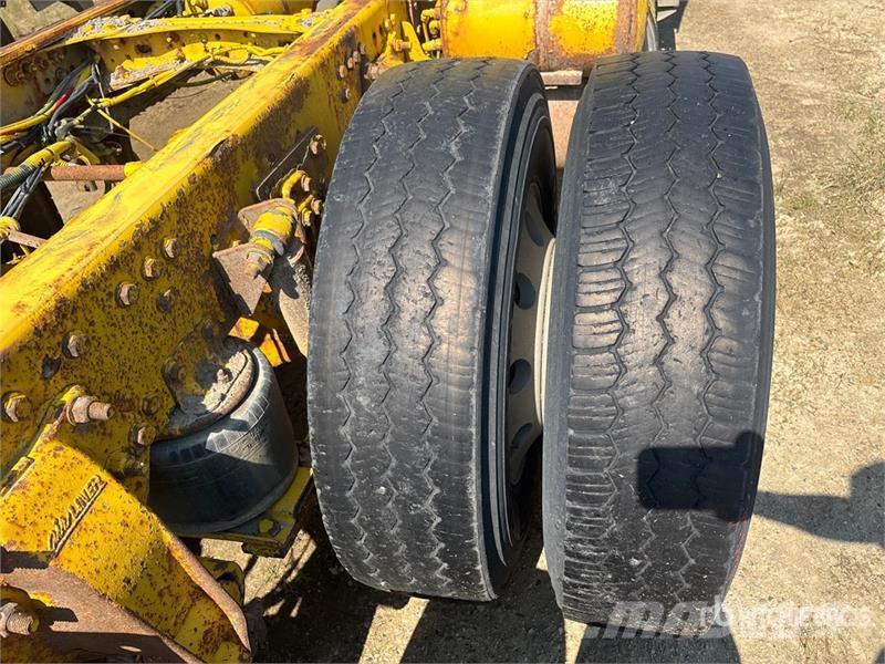 Freightliner 114SD 6x4 Cab and Chassis (Inoperable) 캐빈 및 인테리어