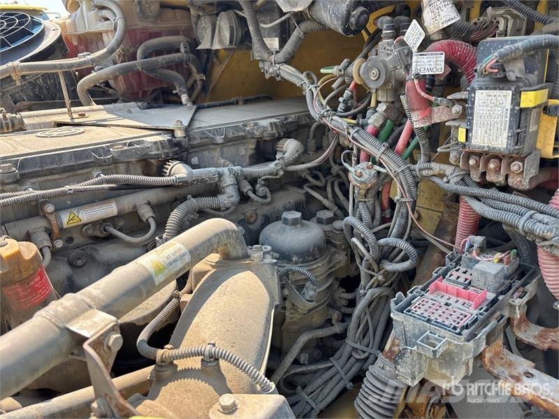 Freightliner 114SD 6x4 Cab and Chassis (Inoperable) 캐빈 및 인테리어