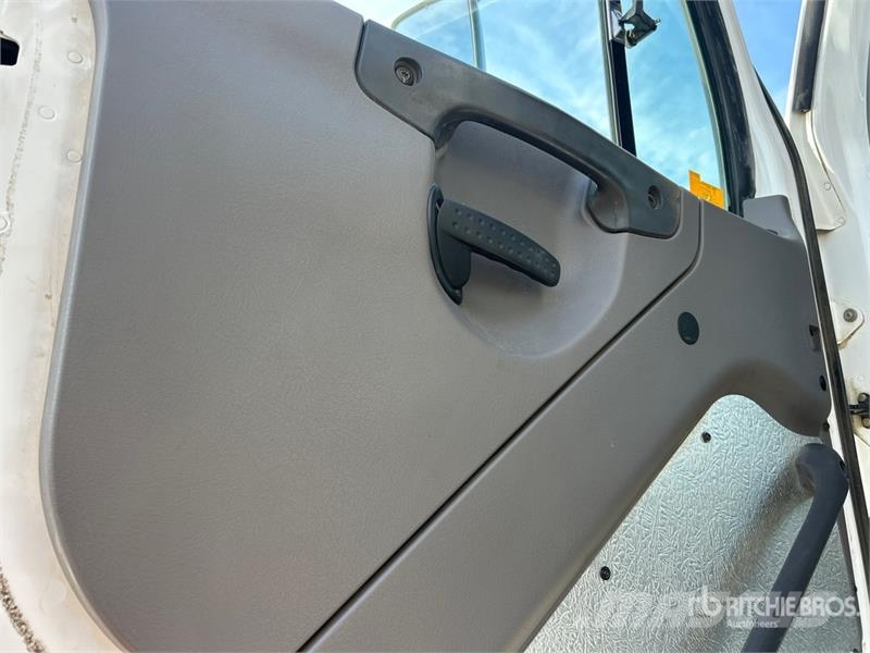 Freightliner 114SD 6x4 Grain Truck зерновозы