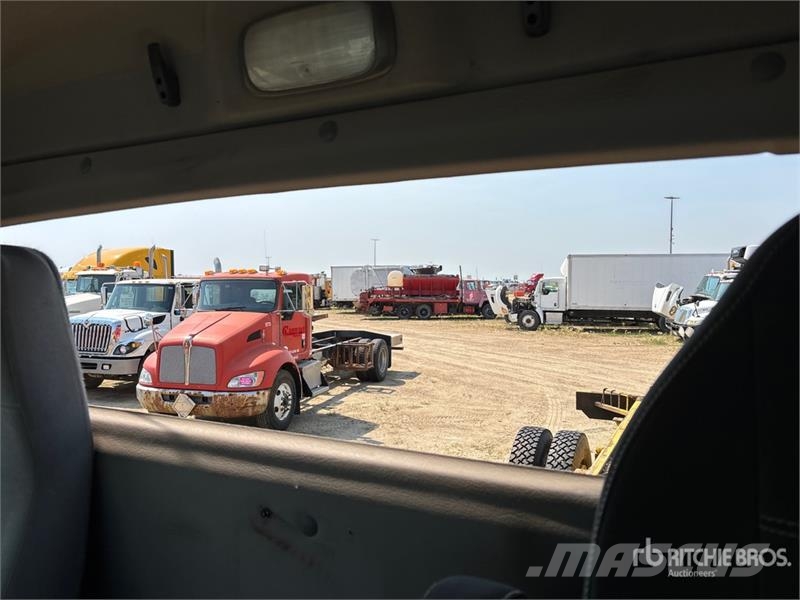 Freightliner 114SD 6x4 Cab and Chassis (Inoperable) 캐빈 및 인테리어