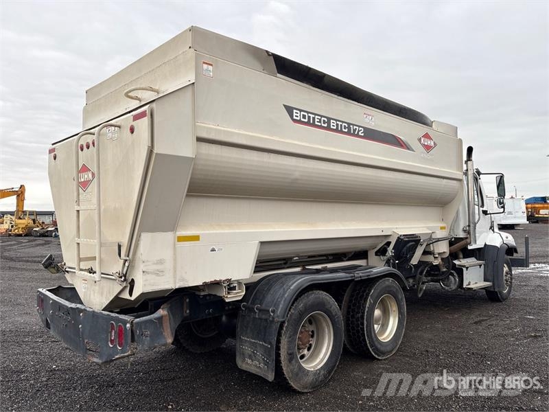 Freightliner 114SD 6x4 Feed Truck Viljaveokid