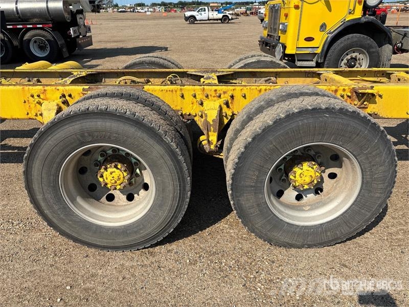 Freightliner 114SD 6x4 Cab and Chassis 캐빈 및 인테리어