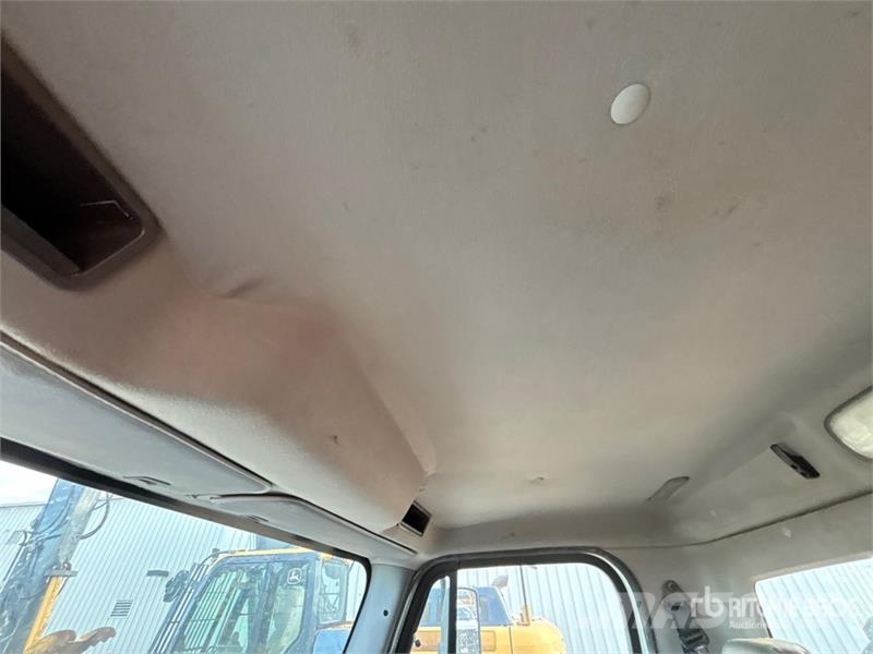 Freightliner 114SD 6x4 Snow Plow Truck Комбинированные дорожные машины