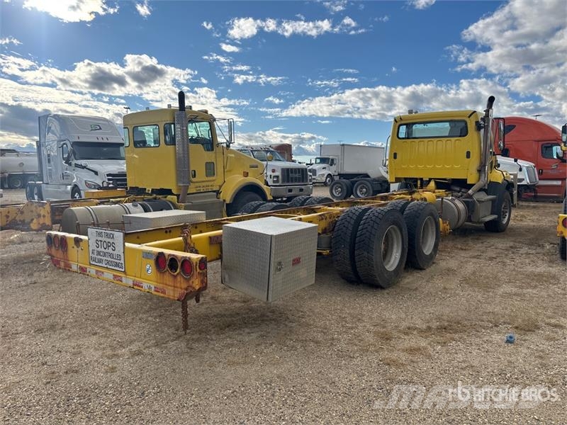 Freightliner 114SD 6x4 Cab and Chassis (Inoperable) Cabinas e interior
