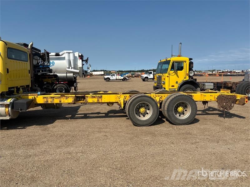 Freightliner 114SD 6x4 Cab and Chassis 캐빈 및 인테리어