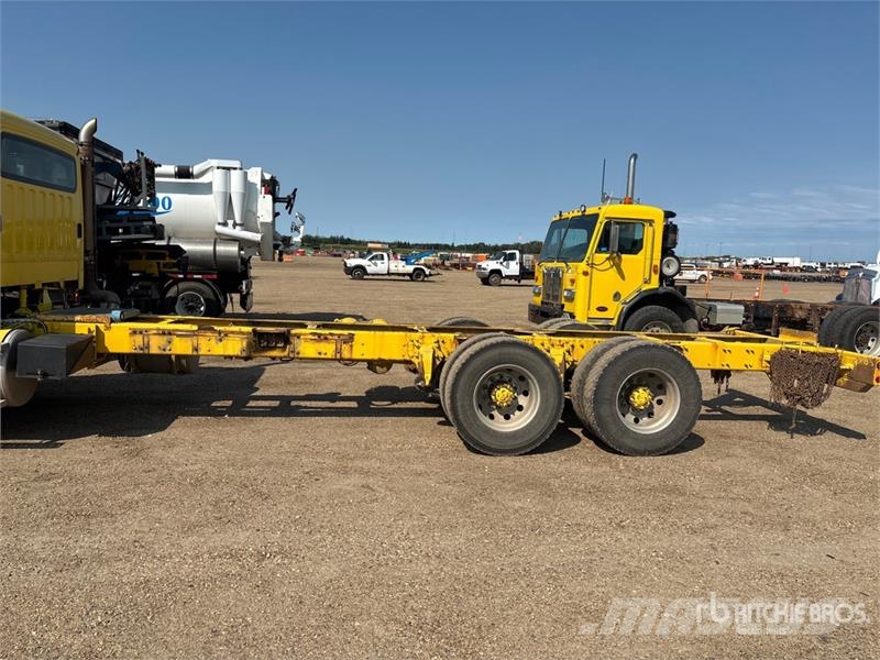 Freightliner 114SD 6x4 Cab and Chassis 캐빈 및 인테리어