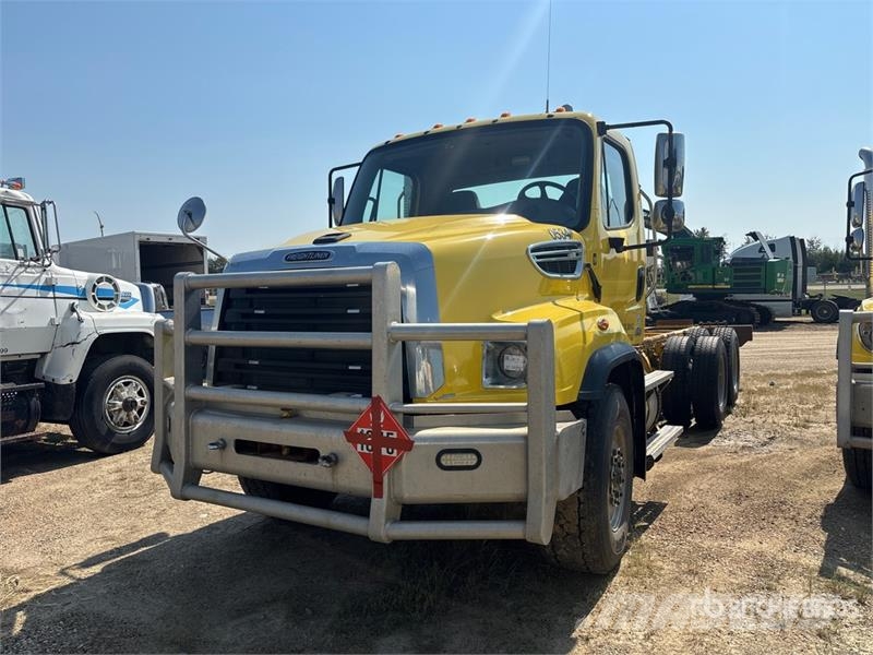 Freightliner 114SD 6x4 Cab and Chassis (Inoperable) 캐빈 및 인테리어