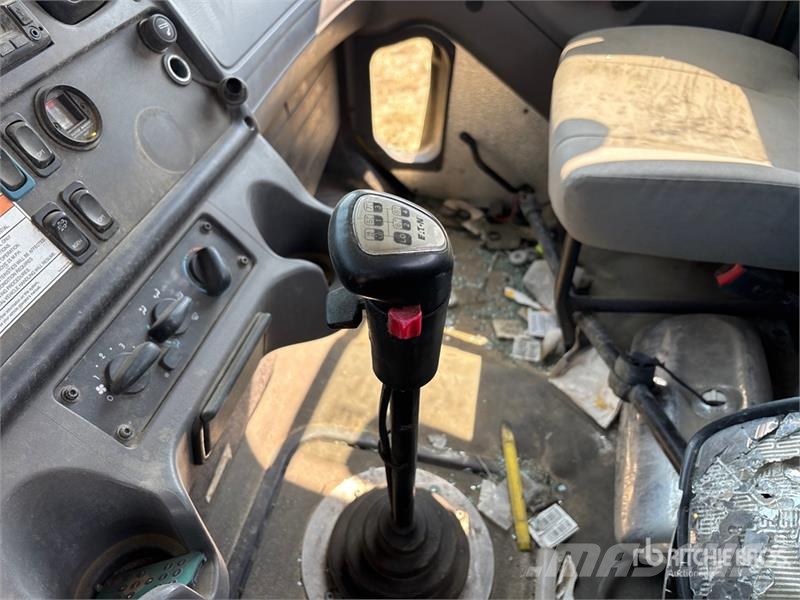 Freightliner 114SD 6x4 Cab and Chassis (Inoperable) 캐빈 및 인테리어