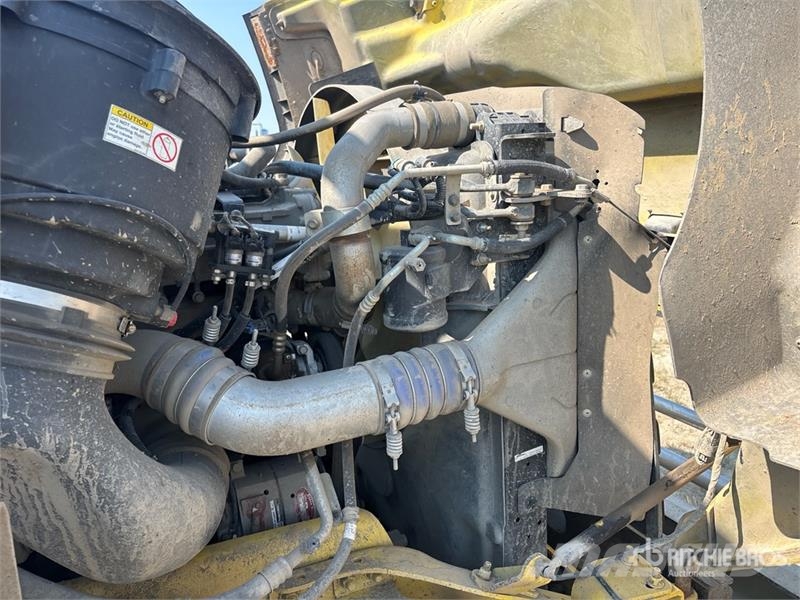 Freightliner 114SD 6x4 Cab and Chassis (Inoperable) 캐빈 및 인테리어