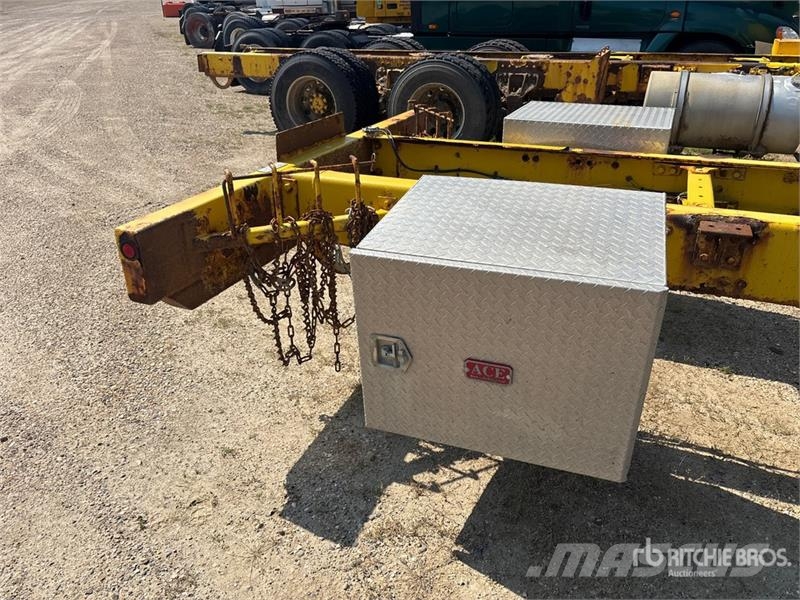 Freightliner 114SD 6x4 Cab and Chassis (Inoperable) 캐빈 및 인테리어