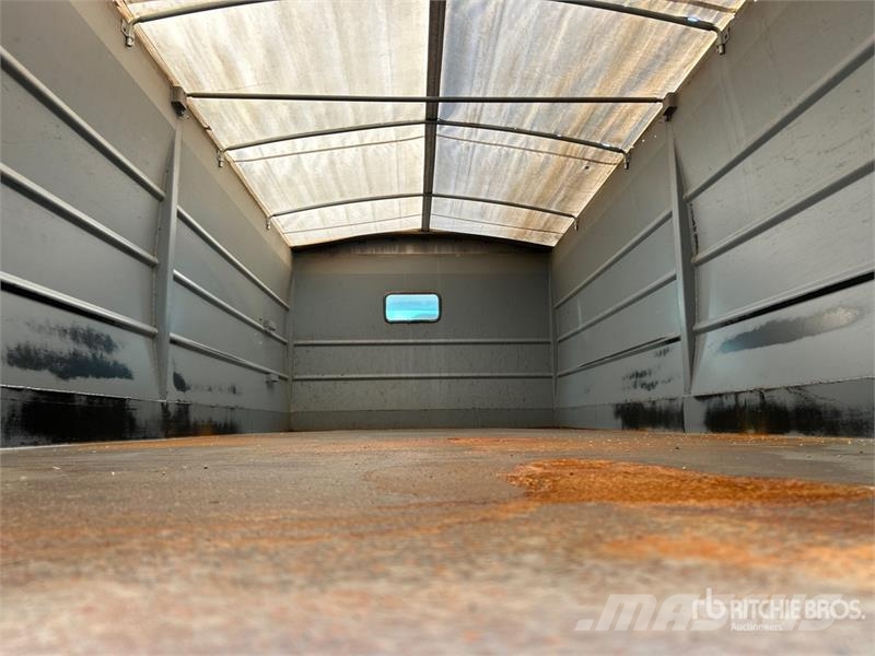 Freightliner 114SD 6x4 Grain Truck зерновозы