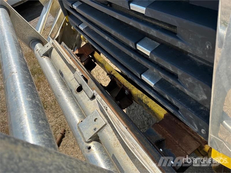 Freightliner 114SD 6x4 Cab and Chassis (Inoperable) 캐빈 및 인테리어