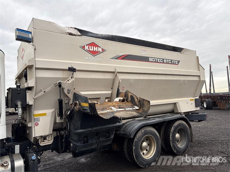 Freightliner 114SD 6x4 Feed Truck Viljaveokid
