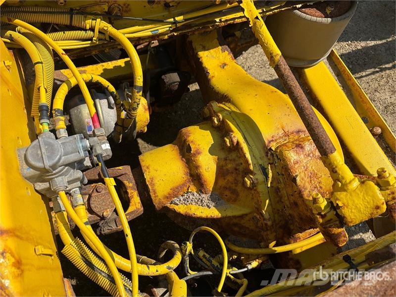 Freightliner 114SD 6x4 Cab and Chassis (Inoperable) 캐빈 및 인테리어