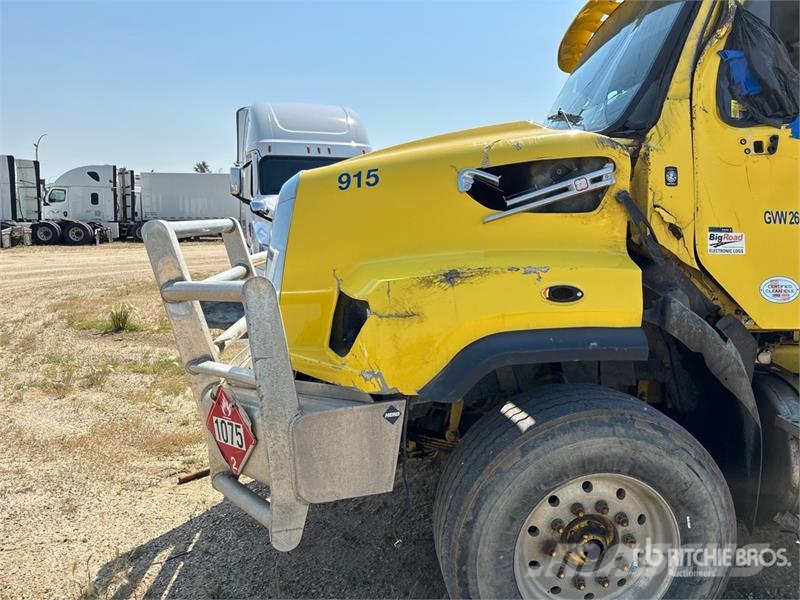 Freightliner 114SD 6x4 Cab and Chassis (Inoperable) 캐빈 및 인테리어