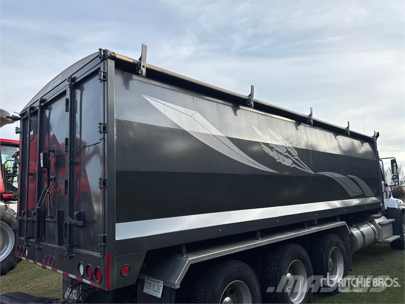 Freightliner 114SD 8x6 Grain Truck Autocarro agricolo / grano