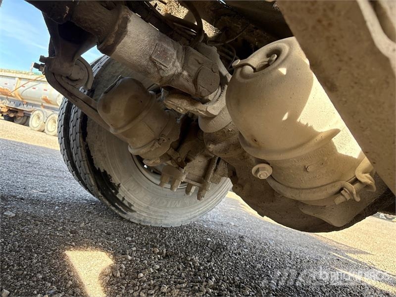 Freightliner 114SD 8x6 Mixer Truck Betonikuorma-autot