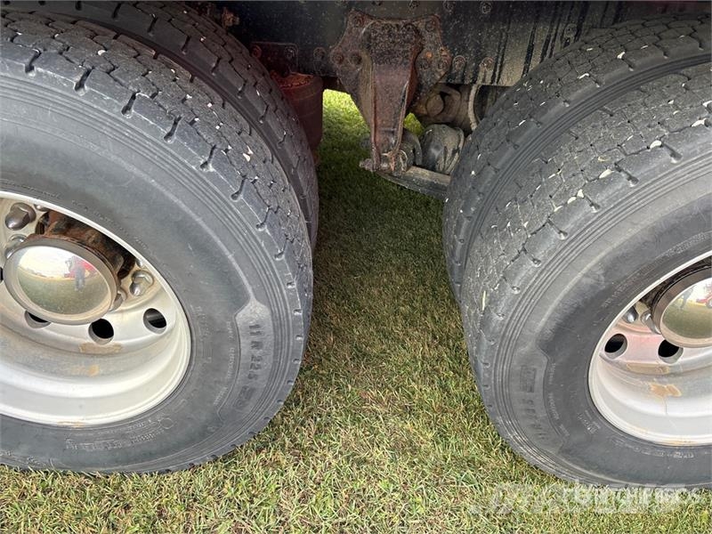 Freightliner 114SD 8x6 Grain Truck Autocarro agricolo / grano