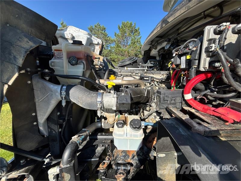 Freightliner 114SD 8x6 Grain Truck Getreidekipper