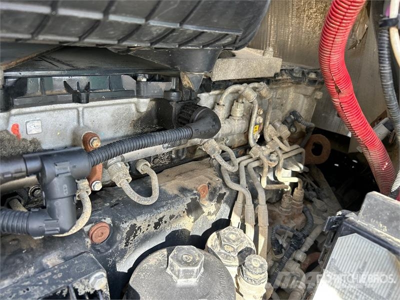 Freightliner 122SD 6x4 T/A Sleeper Truck Tractor Trekkers