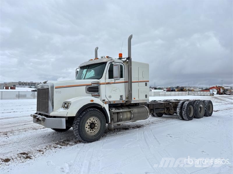 Freightliner 122SD 8x6 Sleeper Cab and Chassis Kabine i unutrašnjost