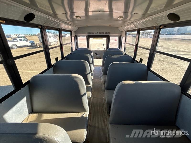 Freightliner 4x2 34-Seat School Bus (Inoperable) 迷你巴士