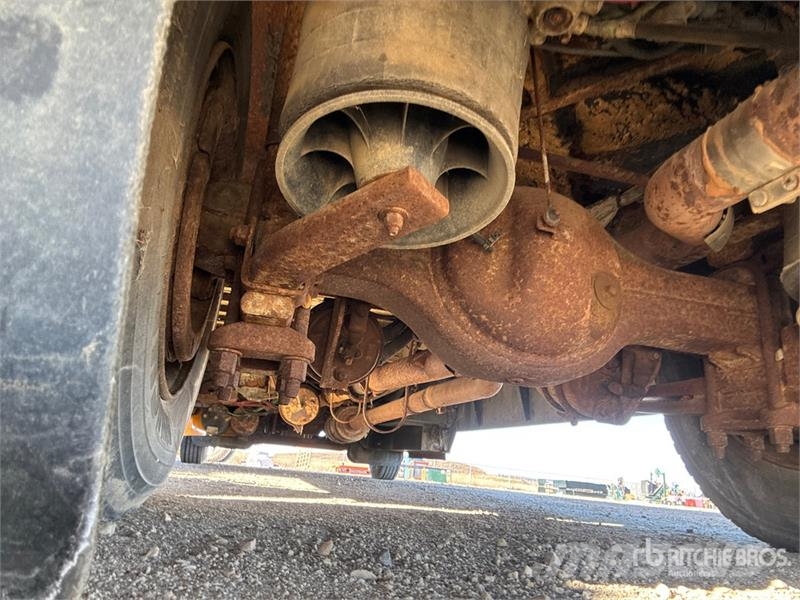 Freightliner 4x2 34-Seat School Bus (Inoperable) 迷你巴士