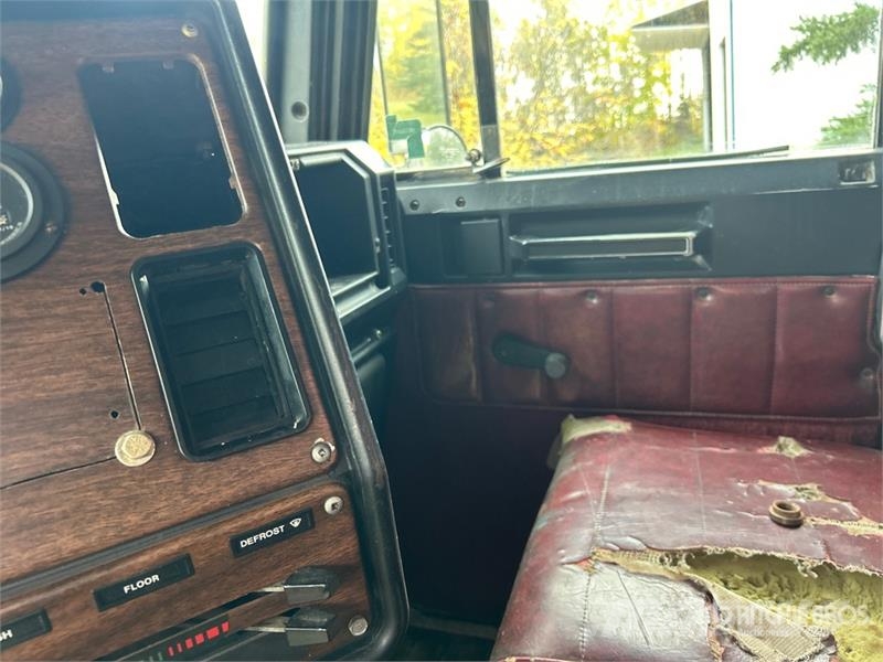 Freightliner 6x4 Grain Truck Farm / grain trucks