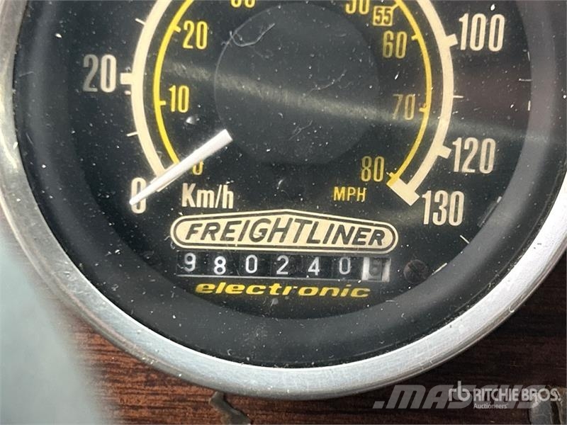 Freightliner 6x4 Grain Truck Farm / grain trucks