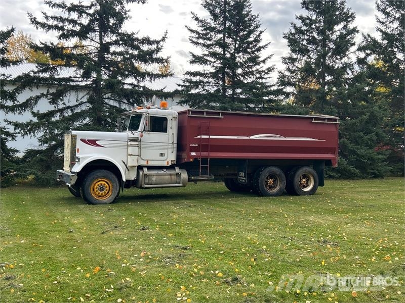 Freightliner 6x4 Grain Truck Farm / grain trucks